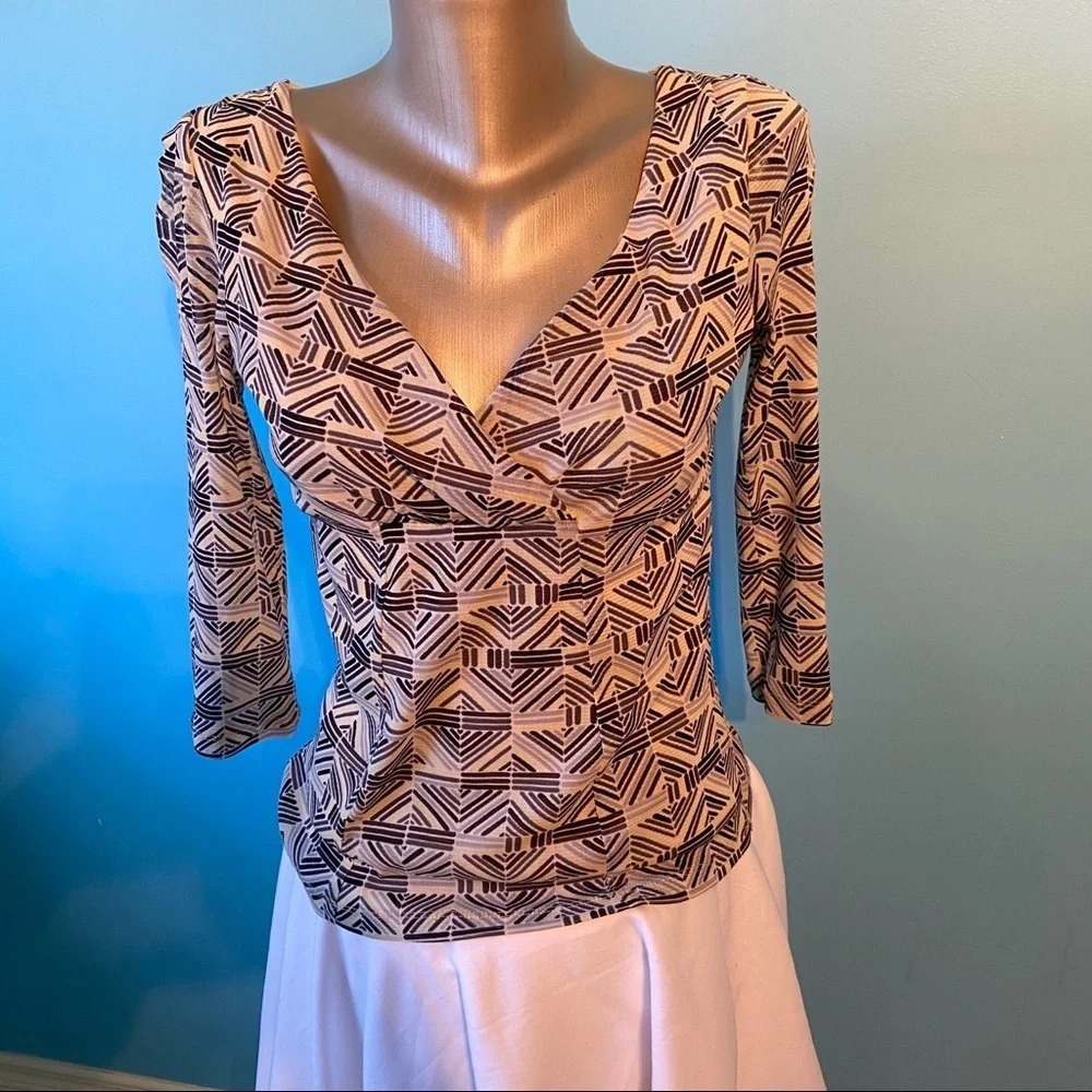 💥5/$25 Axcess Liz Claiborne women’s‎ patterned wrap style shirt in size small